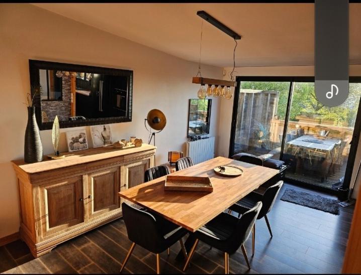 Cocon Apartment Plerin Luaran gambar