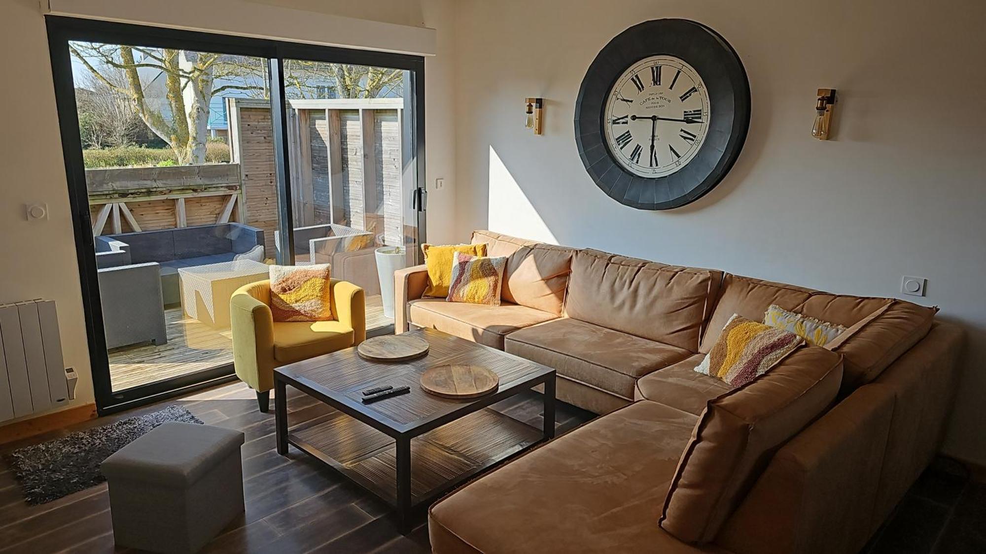 Cocon Apartment Plerin Luaran gambar